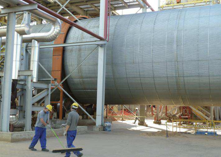 Super dryer ? the world's biggest drum dryer, a TSI-supplied 7.5m diameter unit with 126tph capacity, at Masisa do Brasil's Montenegro MDP plant
