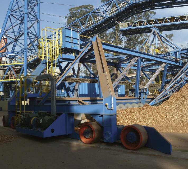 Woodyard innovation: the 120,000 tonne/hour, dry basis, open stack reclaimer at Eucatex's Salto hardboard and HDF/MDF mill, Brazil